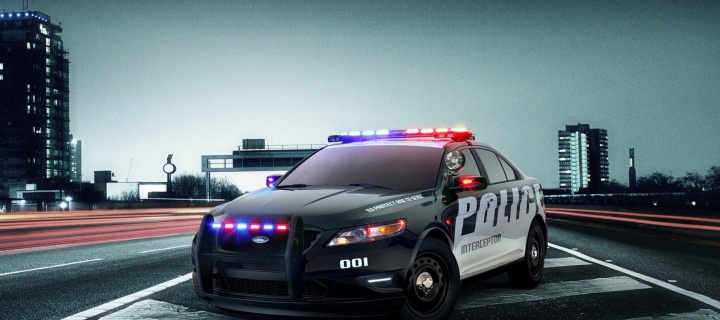 Screenshot №1 pro téma Ford Police Interceptor 2016 720x320