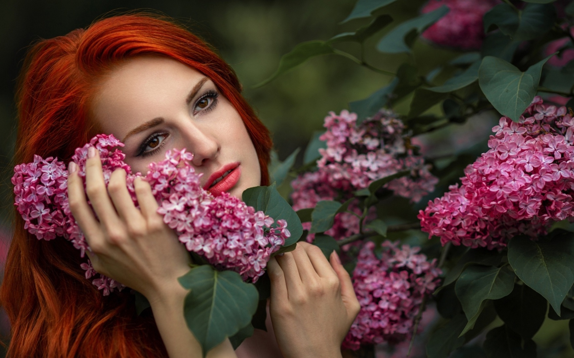 Girl in lilac flowers wallpaper 1920x1200