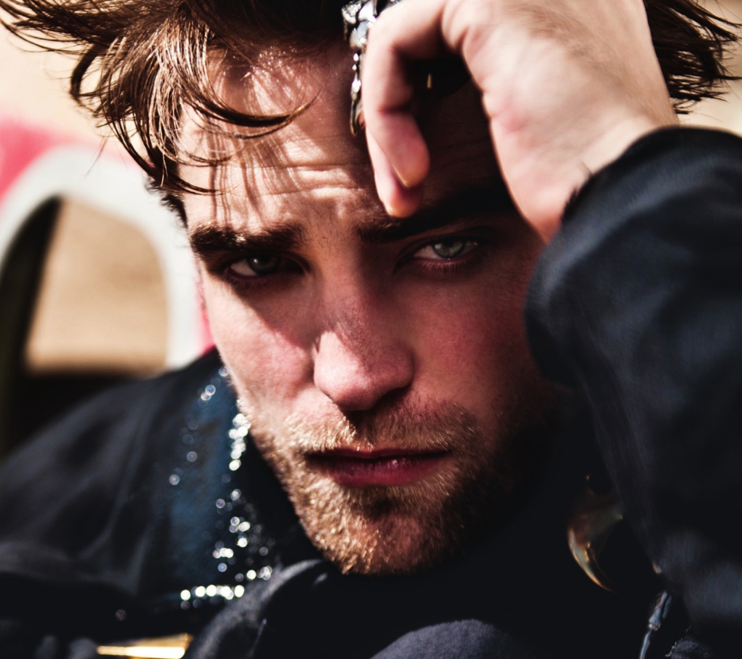 Screenshot №1 pro téma Robert Pattinson 2012 1080x960
