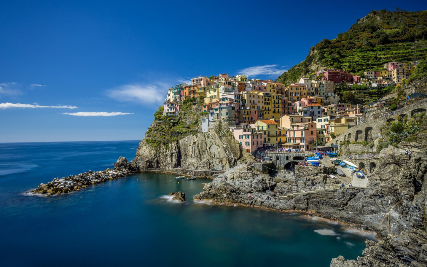 Обои Manarola in Riomaggiore, Italy 1440x900