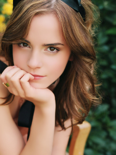 Sfondi Emma Watson Tender Portrait 240x320