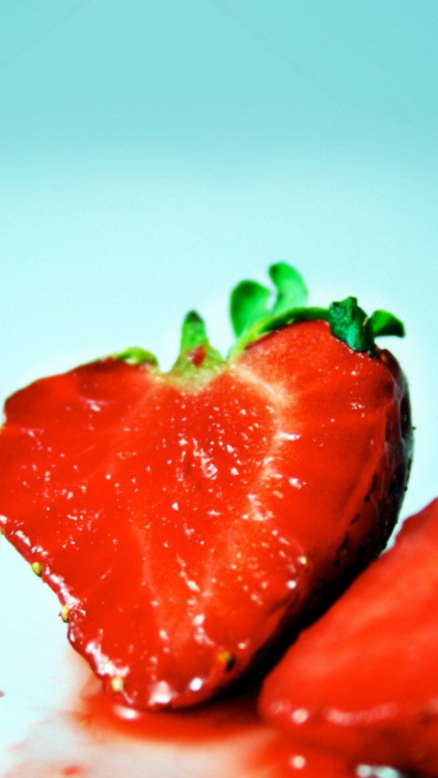 Das Strawberries Wallpaper 640x1136