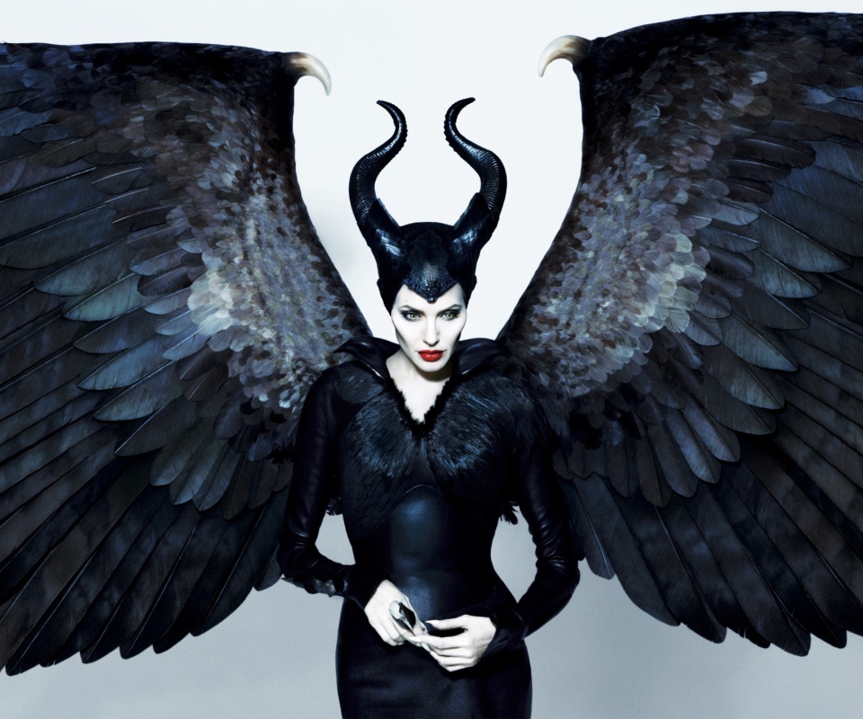 Обои Maleficente, Angelina Jolie 960x800