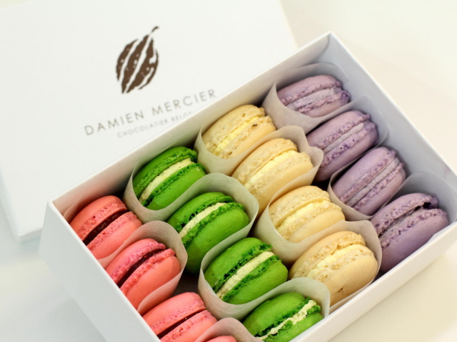 Обои Colorful Macarons 640x480