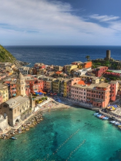 Fondo de pantalla Cinque Terre Italy 240x320