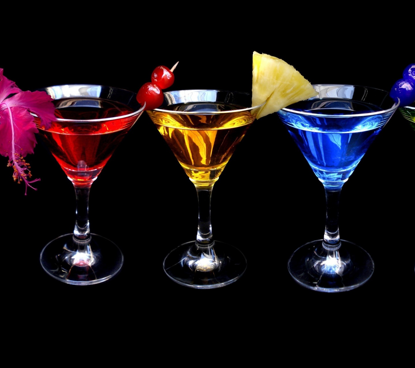 Dry Martini Cocktails wallpaper 1440x1280