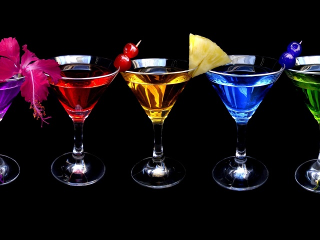 Dry Martini Cocktails wallpaper 640x480