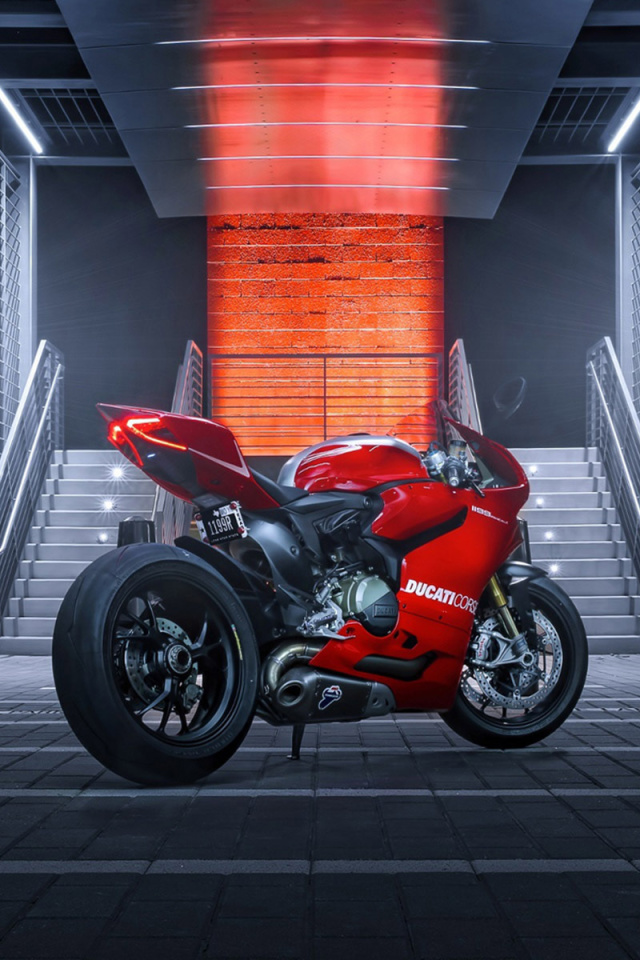 Fondo de pantalla Ducati Corse 640x960