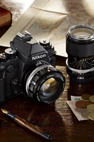 Fondo de pantalla Nikon Camera And Lens 320x480