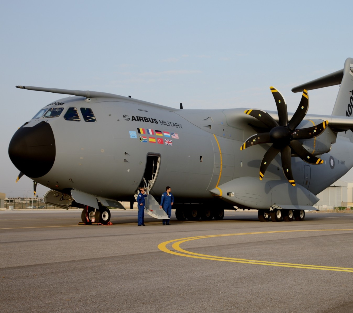 Fondo de pantalla Airbus Military A400M 1440x1280