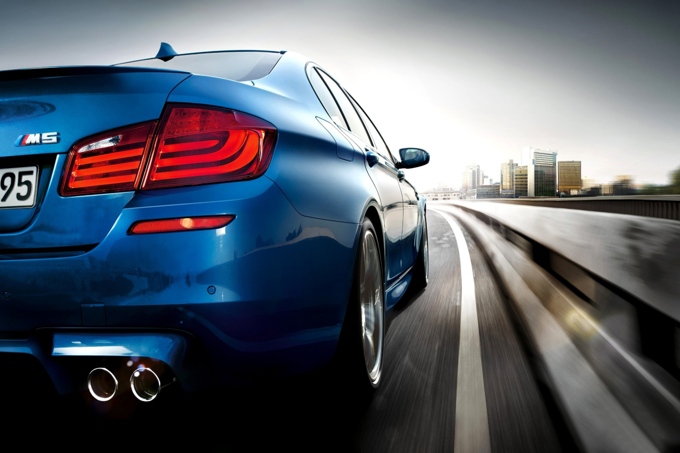 Screenshot №1 pro téma Bmw M5 2880x1920