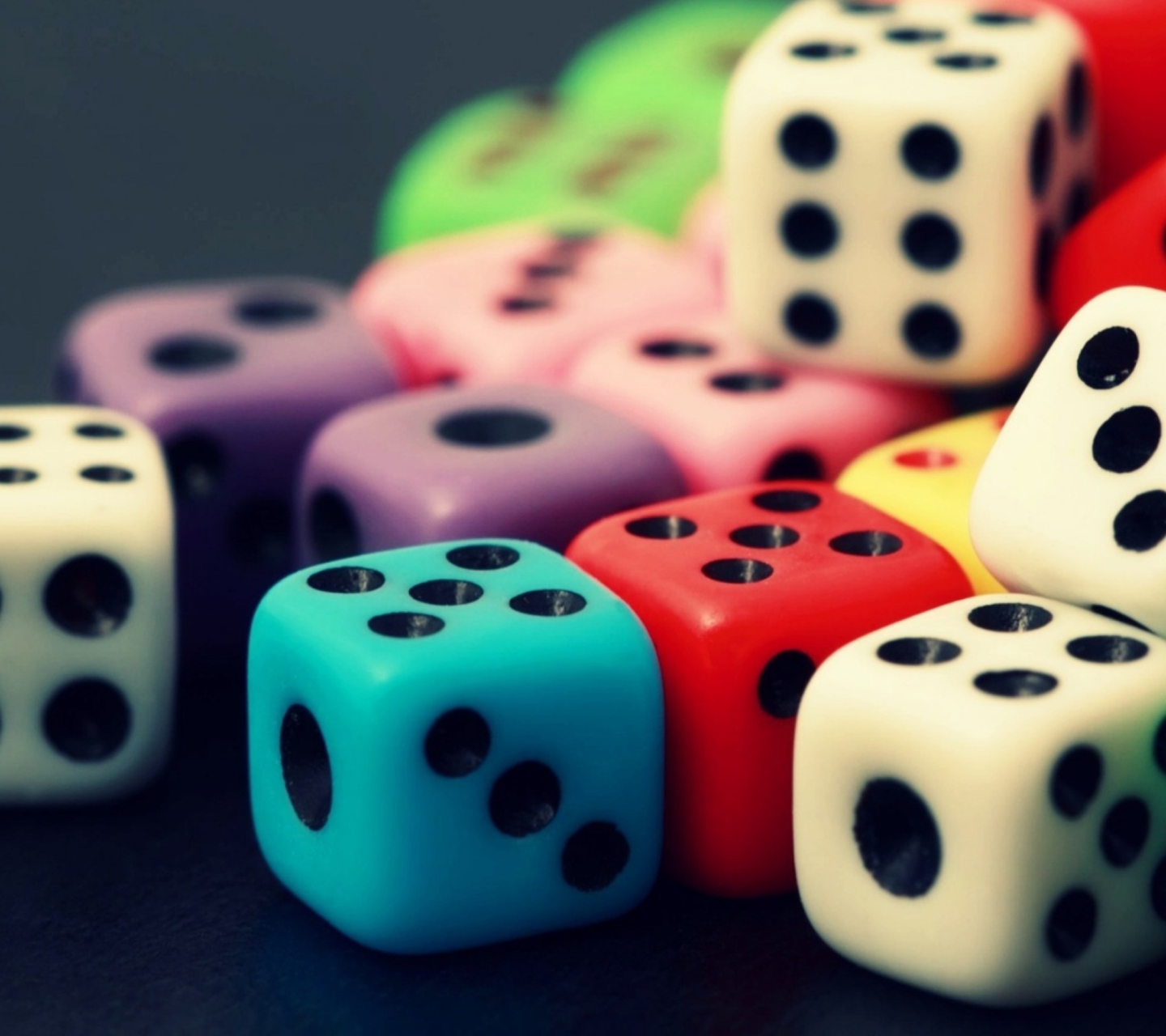 Dice wallpaper 1440x1280