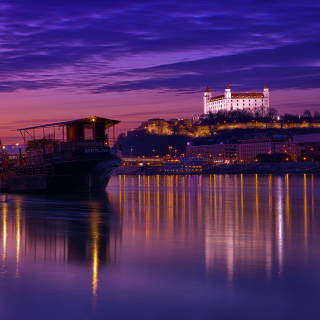 Slovakia, Bratislava - Obrázkek zdarma pro iPad 2