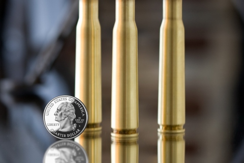Fondo de pantalla Bullets And Quarter Dollar 480x320