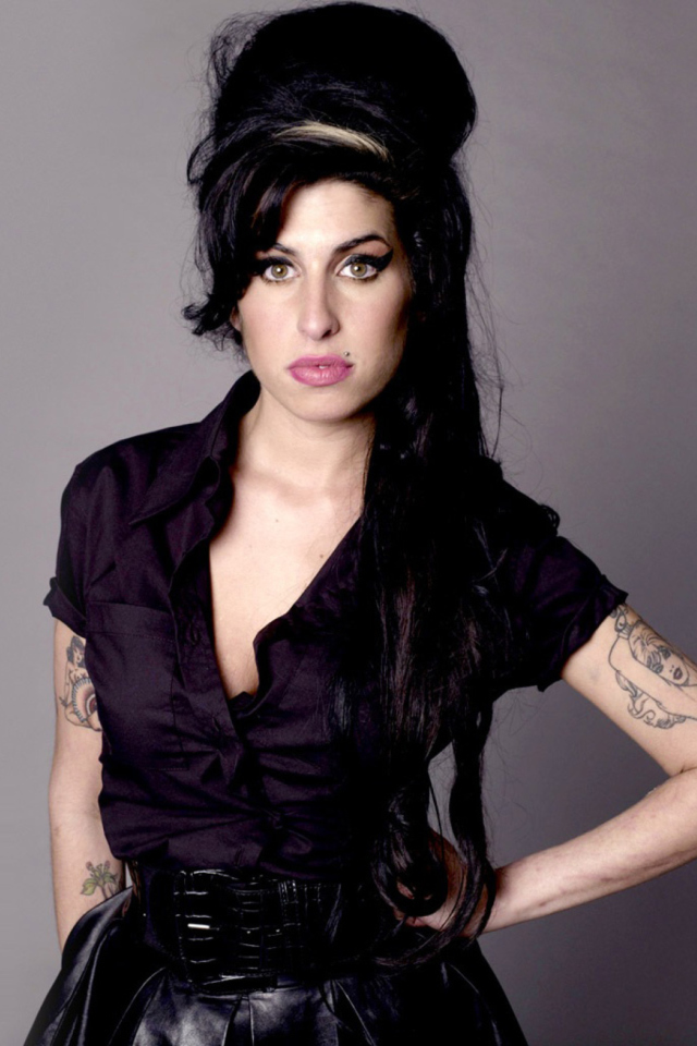 Das Amy Winehouse Wallpaper 640x960