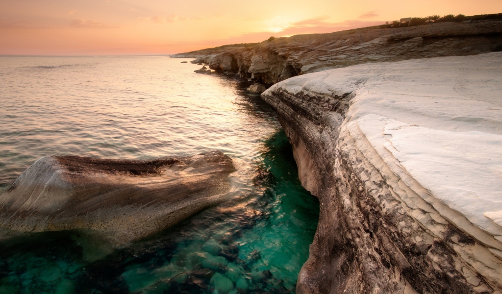 Das Cyprus Beach Wallpaper 1024x600