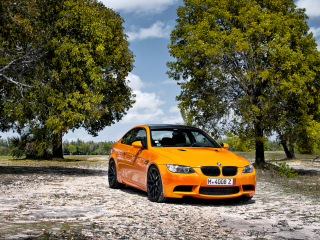 Screenshot №1 pro téma BMW M3 E92 320x240