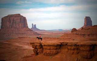 Horse Rider In Canyon - Obrázkek zdarma pro 640x480