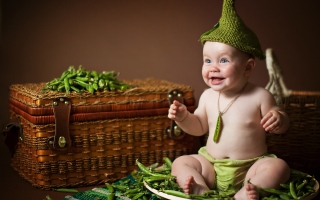 Free Happy Baby Green Peas Picture for Android, iPhone and iPad