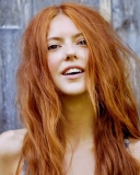Gorgeous Redhead Girl Smiling screenshot #1 128x160