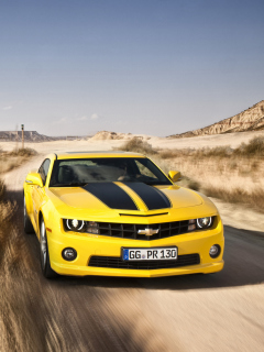 Screenshot №1 pro téma Chevrolet Camaro 240x320