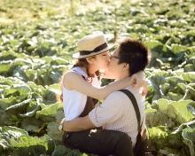 Screenshot №1 pro téma Cute Asian Couple Kiss 220x176