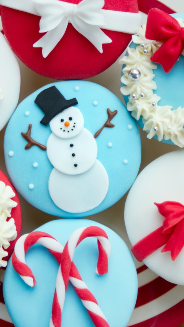 Das Christmas Cupcakes Wallpaper 640x1136