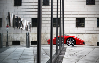 Free Red Ferrari 458 Italia Picture for Android, iPhone and iPad