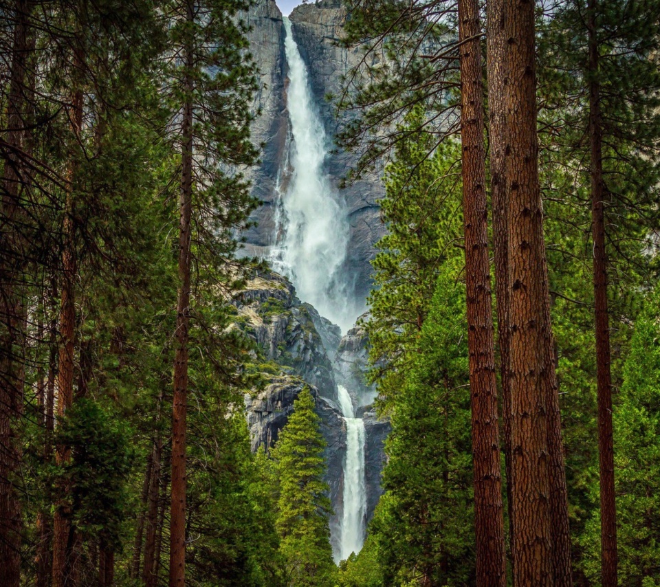 Giant waterfall wallpaper 960x854