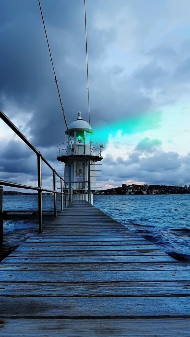 Screenshot №1 pro téma Lighthouse in Denmark 640x1136