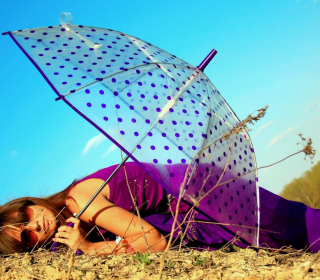 Girl Under Umbrella - Obrázkek zdarma pro 128x128