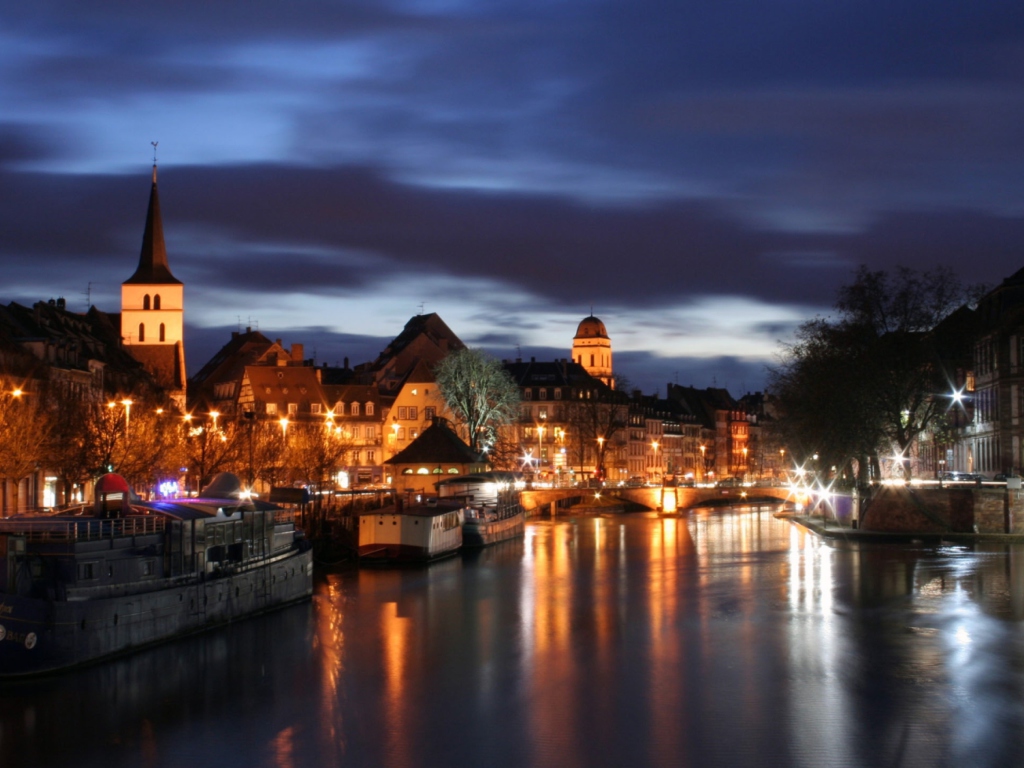 True Colors Of Strasbourg screenshot #1 1024x768