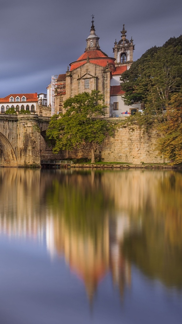 Fondo de pantalla Amarante Portugal 640x1136