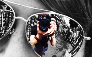 Sunglasses Close Up - Obrázkek zdarma pro Sony Xperia C3