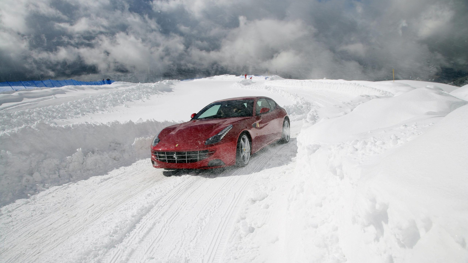 Screenshot №1 pro téma Ferrari In Winter 1600x900