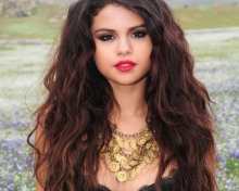 Selena Gomez Red Lips screenshot #1 220x176