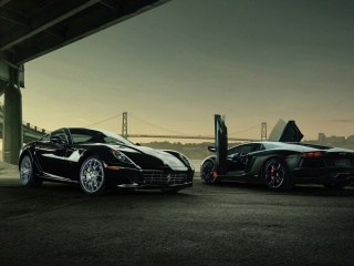 Обои Lamborghini Aventador And Ferrari 599 GTB 320x240