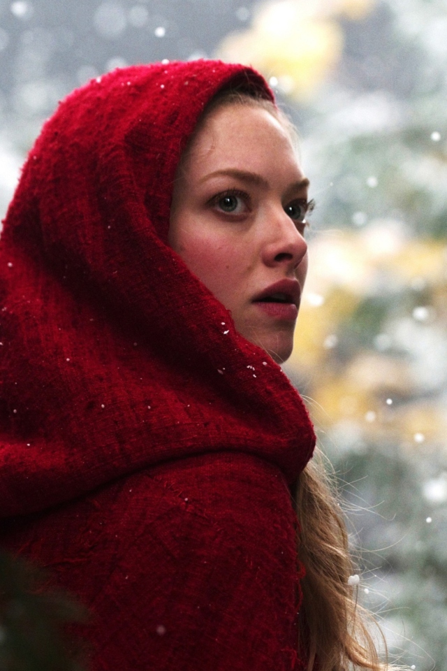 Screenshot №1 pro téma Amanda Seyfried In Red Riding Hood 640x960