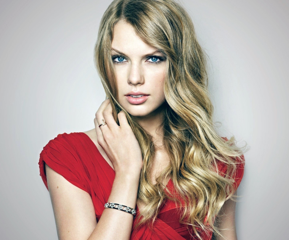 Das Taylor Swift Posh Portrait Wallpaper 960x800