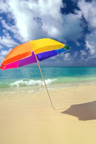 Screenshot №1 pro téma Rainbow Umbrella At Beach 320x480