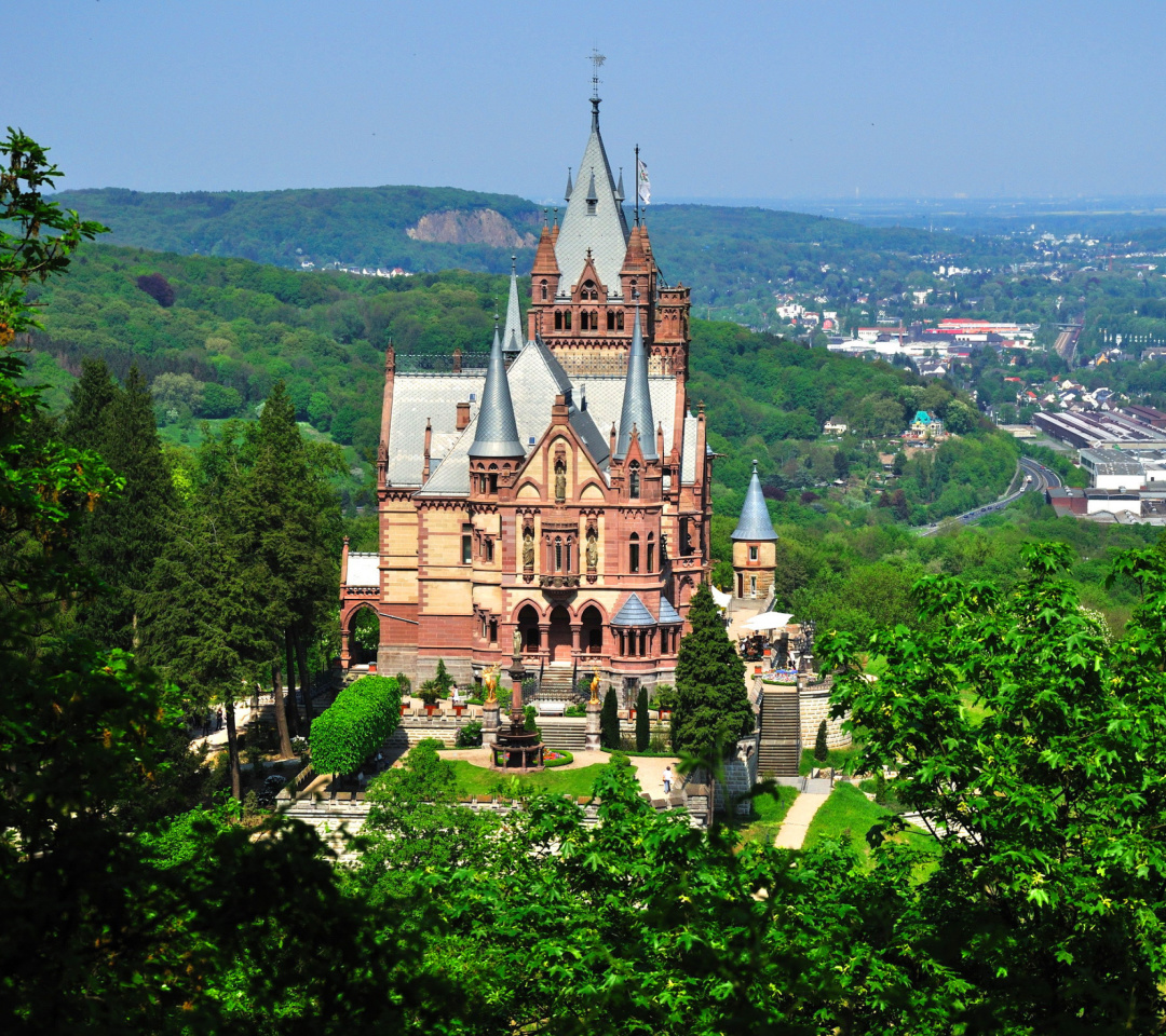 Обои Schloss Drachenburg in Germany 1080x960