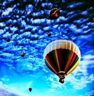 Balloons In Sky - Obrázkek zdarma pro 128x128