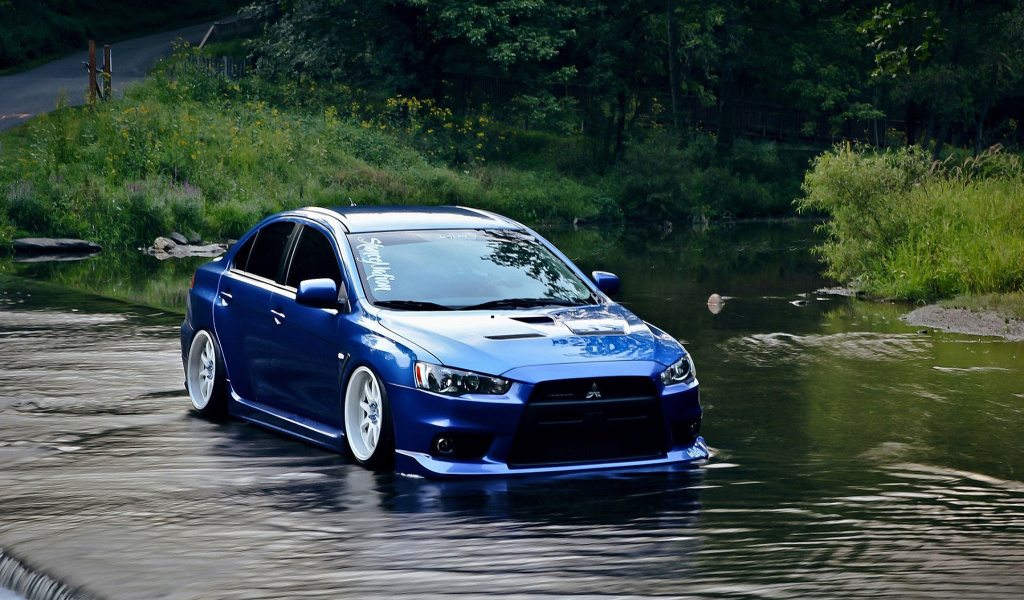 Das Mitsubishi Lancer Evolution X Wallpaper 1024x600