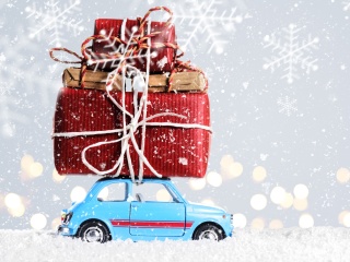 Обои Xmas Car Gift 320x240