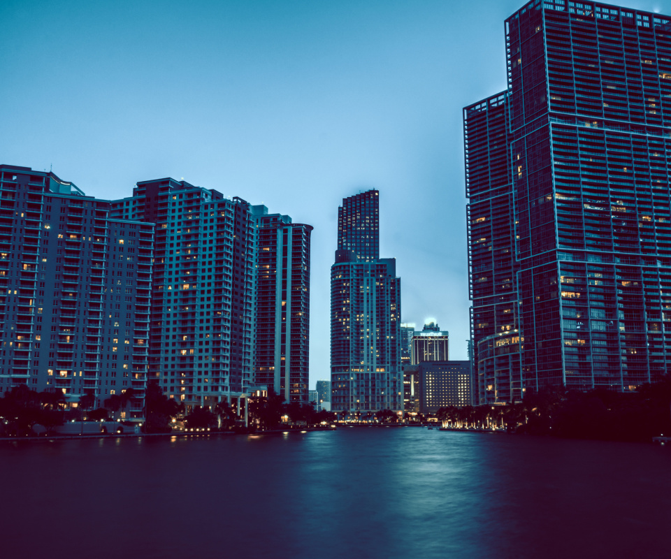 Miami Night HD Photo wallpaper 960x800