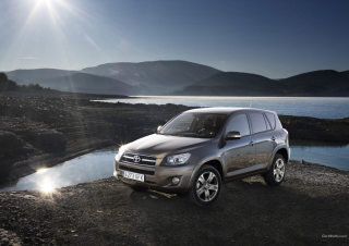 Free Toyota RAV4 Picture for Android, iPhone and iPad