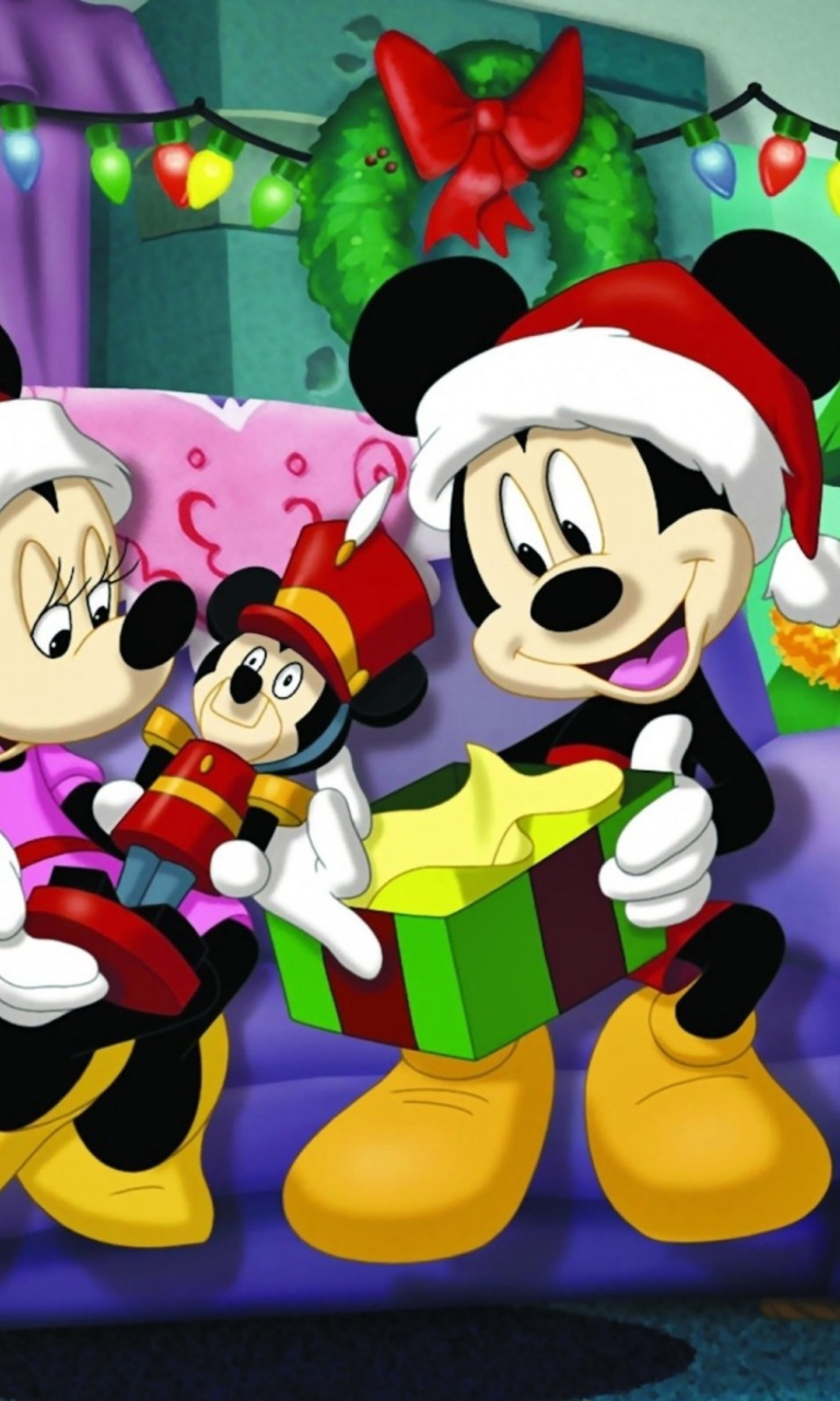 Обои Mickey Christmas 768x1280
