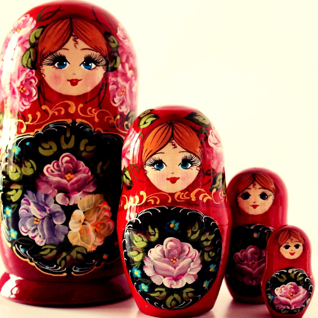Fondo de pantalla Nesting Doll - Russian Doll 1024x1024
