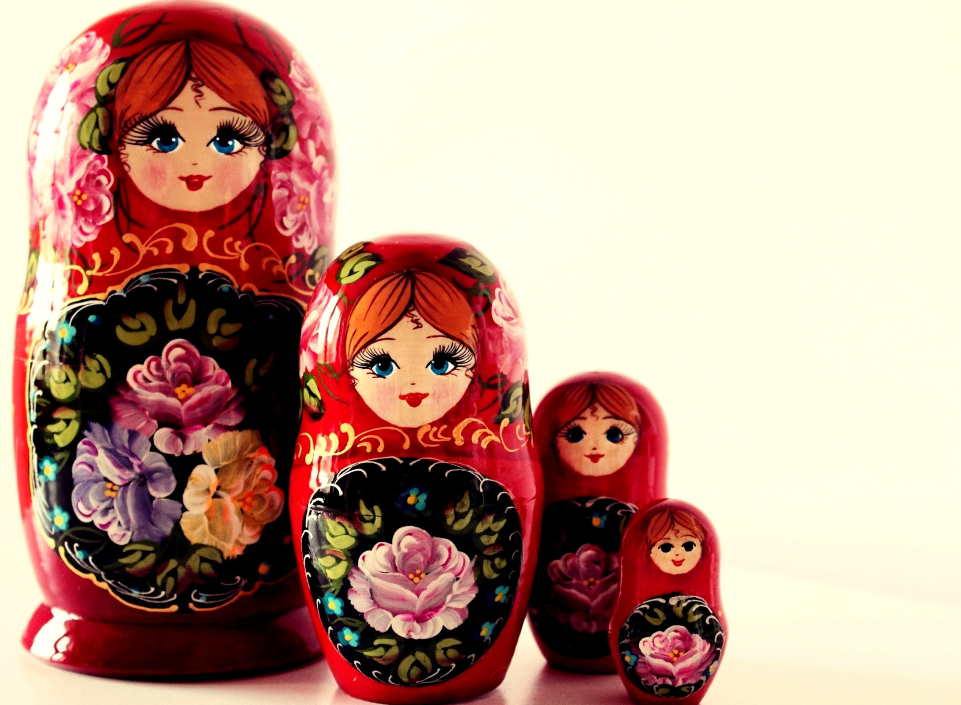 Screenshot №1 pro téma Nesting Doll - Russian Doll 1920x1408