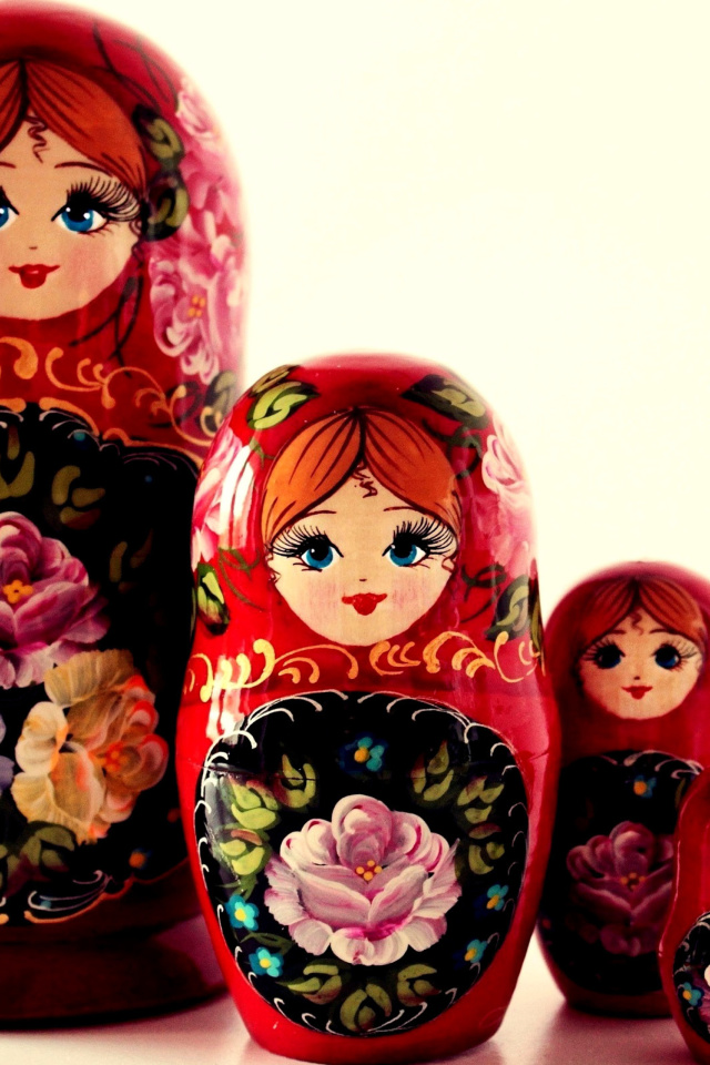 Screenshot №1 pro téma Nesting Doll - Russian Doll 640x960